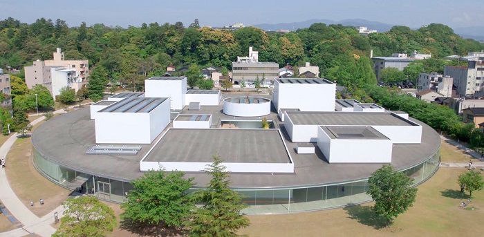 موزه هنرهای معاصر قرن 21 در کانازاوای ژاپن