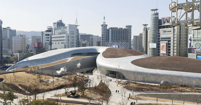 قصر طراحی دانگ دایمون Dongdaemun Design Plaza در سئول زاها حدید